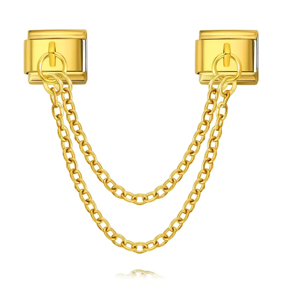 Stacked Chain Charm