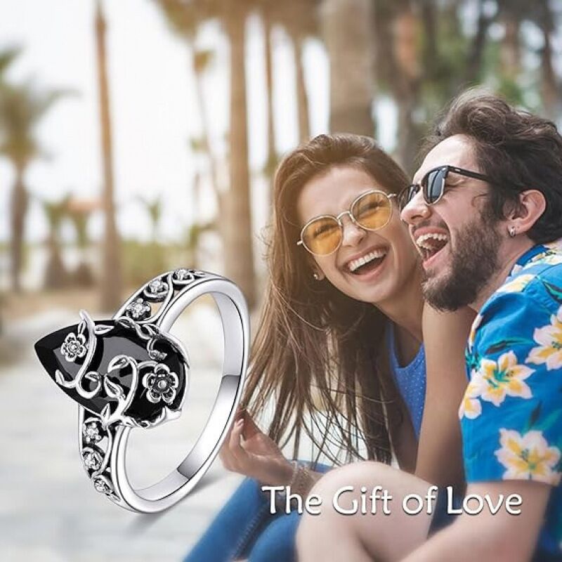 Black Agate Vine Ring