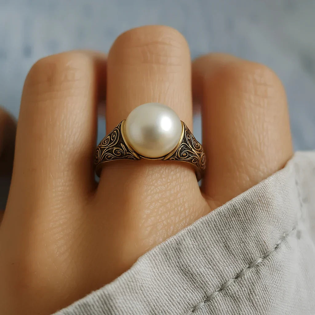Sovereign Petal Gold Ring
