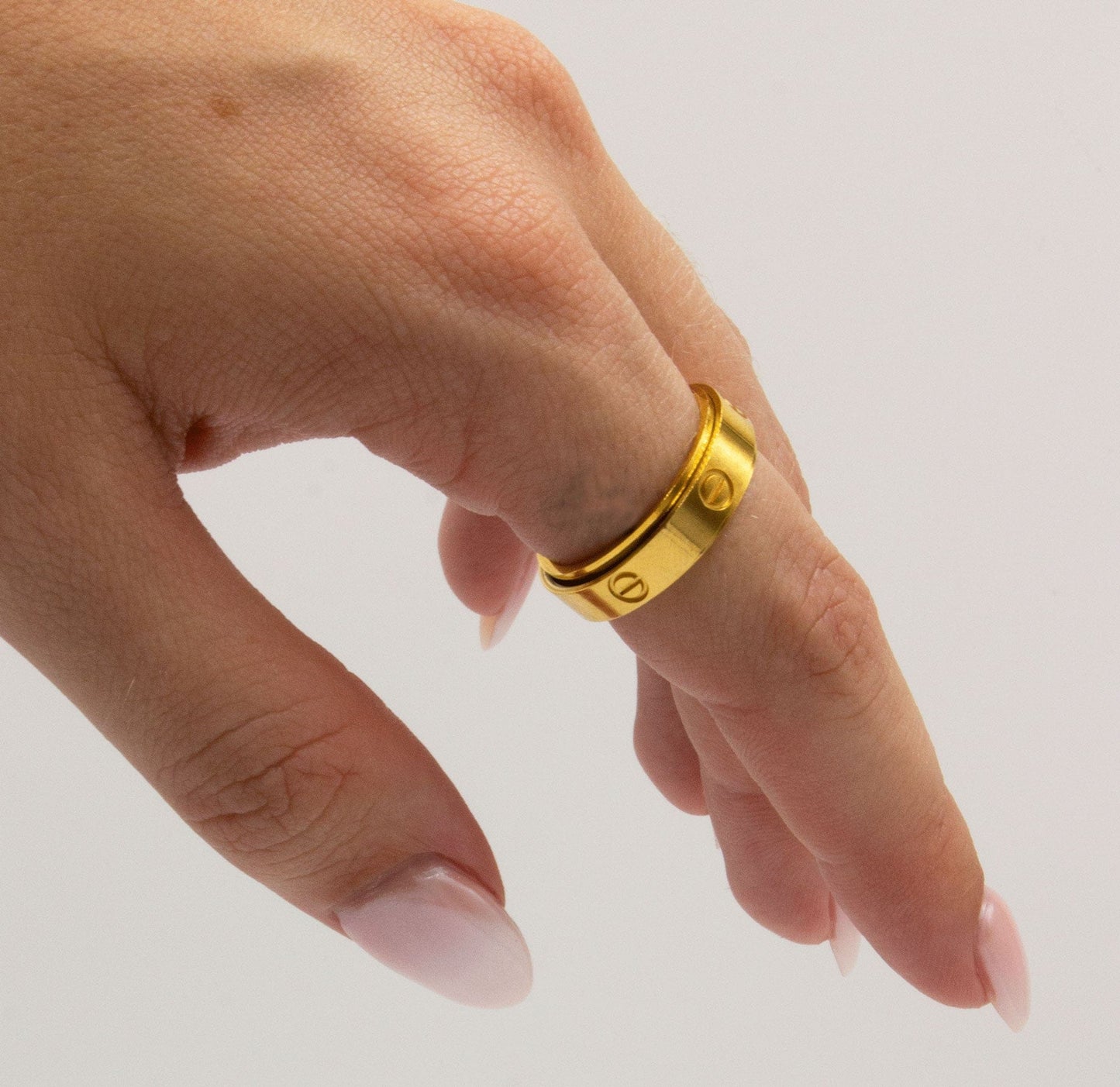 Amara Rotating Worry Ring