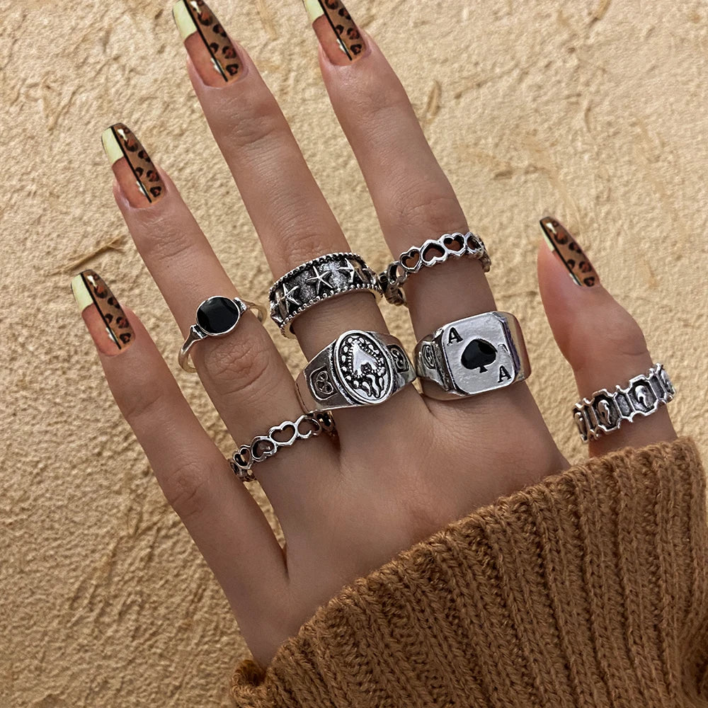 Punk Vintage Gothic Poker Ring