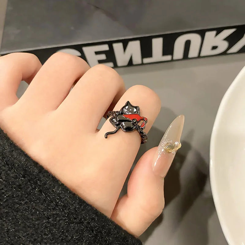 Minimalist Gothic Drunken Ghost Ring