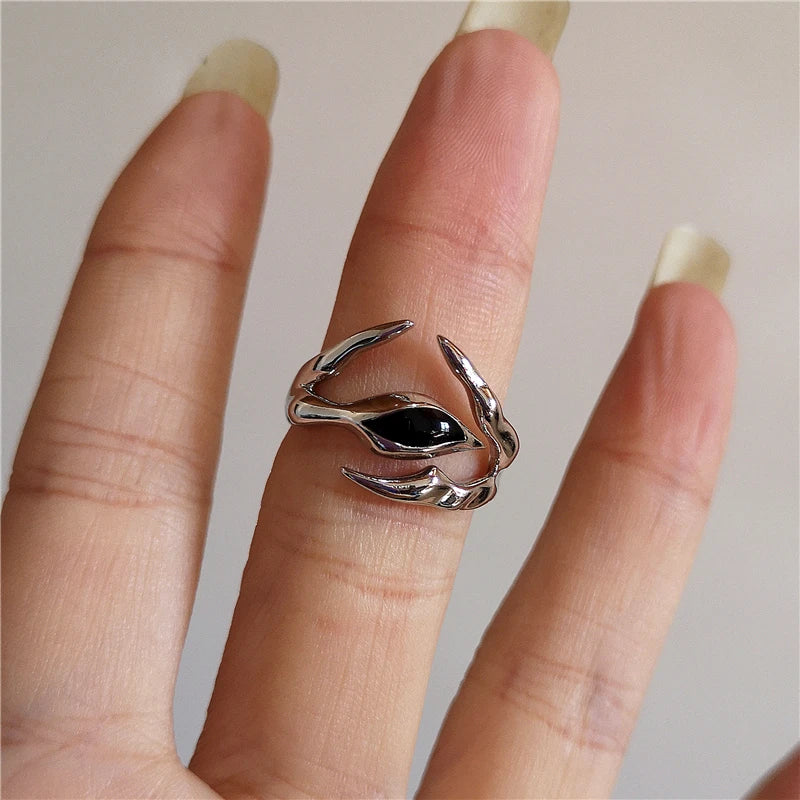 Gothic Thorny Rose Couple Ring