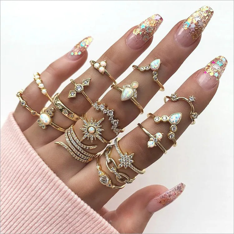 Retro Lady Gold Coin Gothic Spider Ring