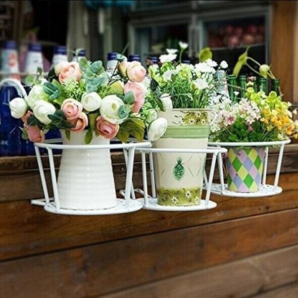 🌿 No-Drill Hanging Plant Stand – Strong Metal Balcony Railing Flower Holder (Up to 27.5 lbs Load)